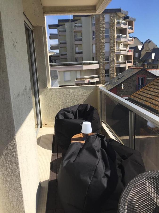 Appartement Les Pieds Dans L'Eau - Residence Sur La Plage Сен-Мало Экстерьер фото